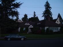 We left Salt lake around 4pm and drove staight thru to portland.  This is the beutiful house that we were able to stay at, it is Stu's Aunt's house.